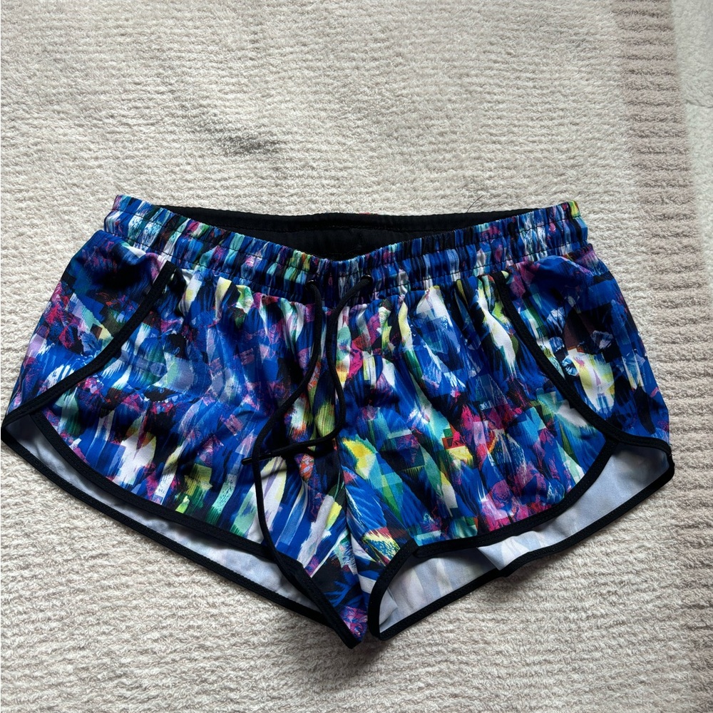Fabletics multicolored shorts with black trim #running